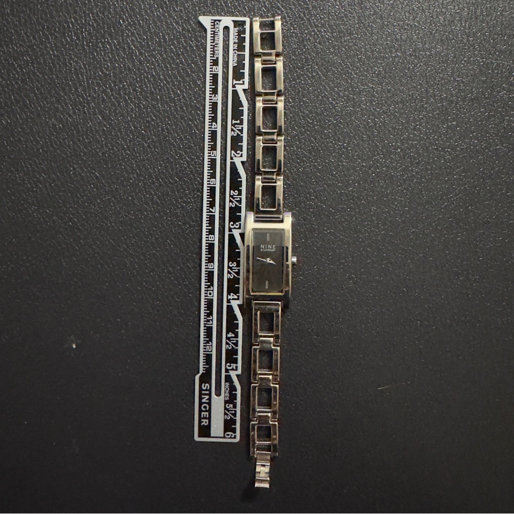 Nine & Company silver watch
Brand new battery!
Like new